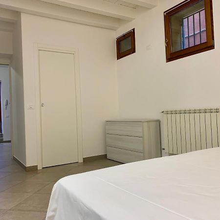 Central Home Chioggia In The Historic Center Экстерьер фото