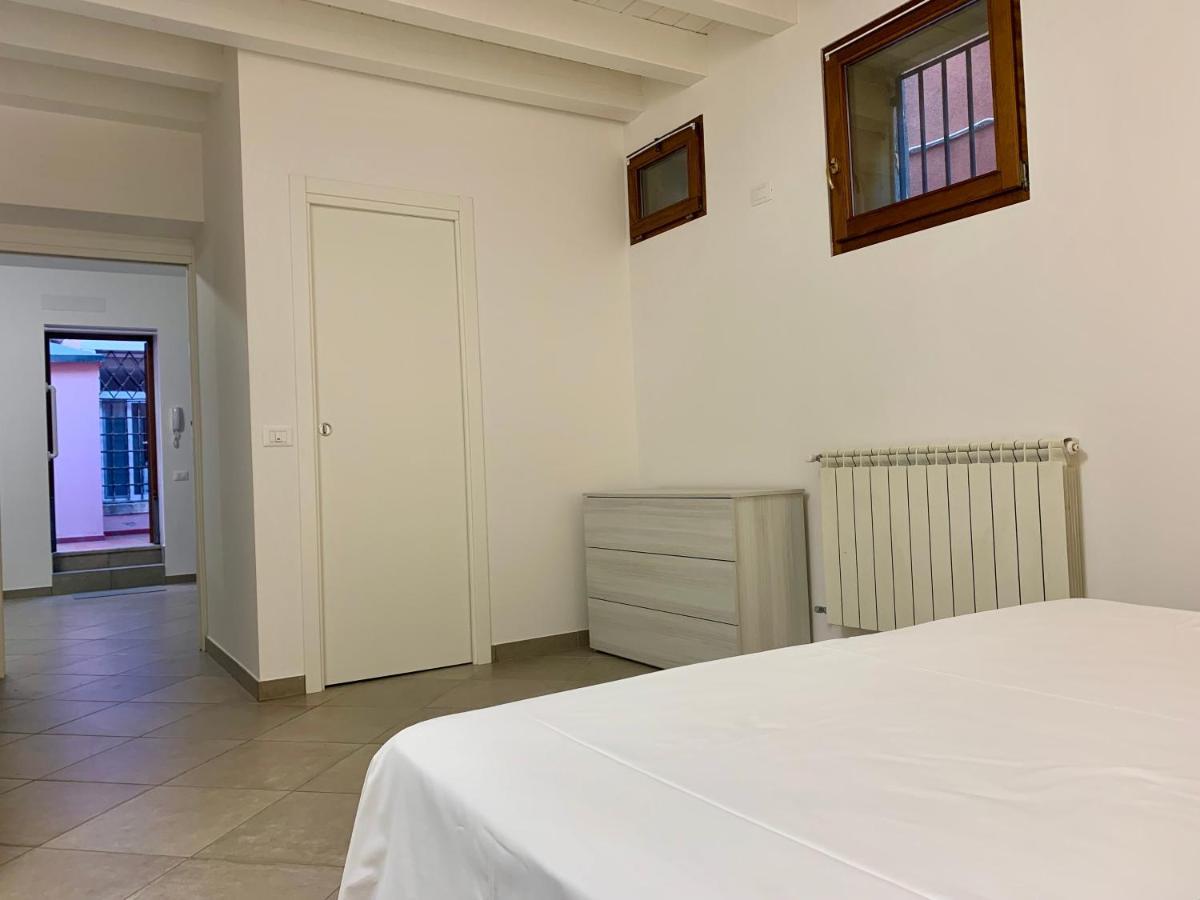 Central Home Chioggia In The Historic Center Экстерьер фото